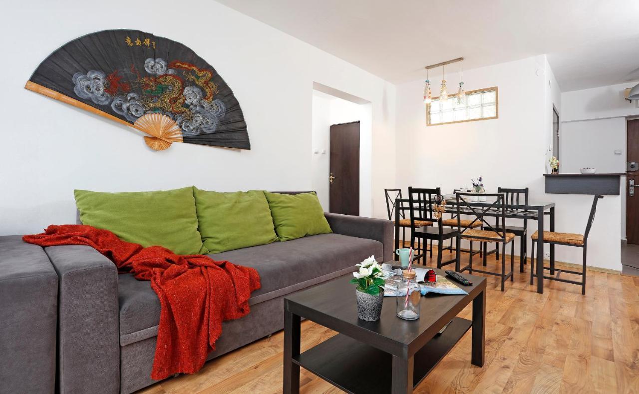 Central Apartment Very Close To Old City Bucarest Esterno foto