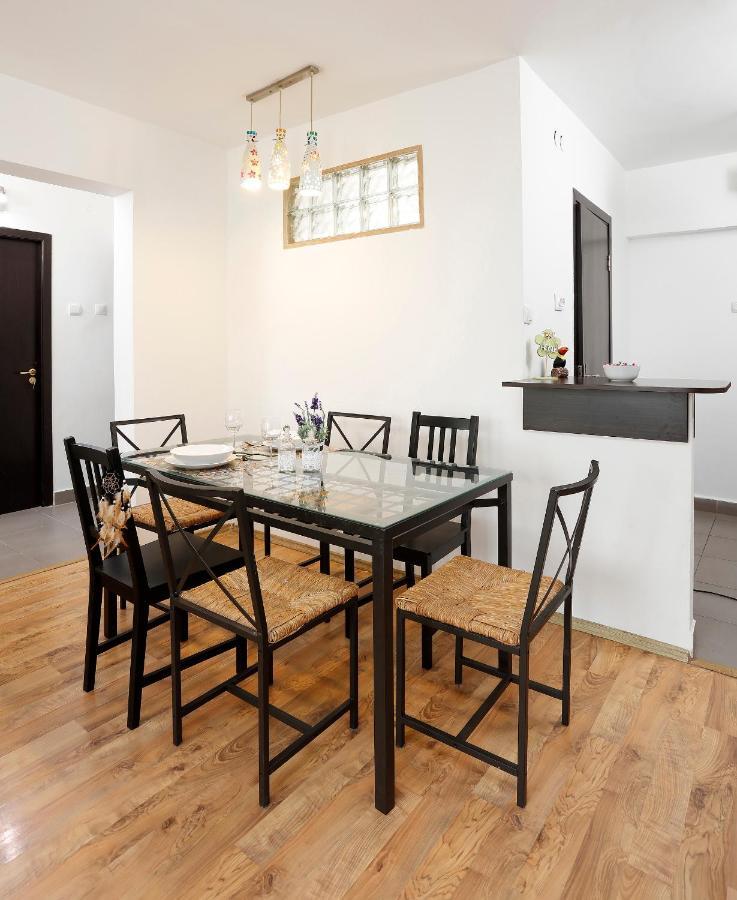 Central Apartment Very Close To Old City Bucarest Esterno foto